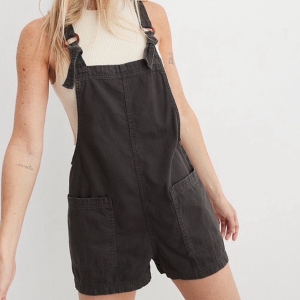 Aerie Overall Shorts